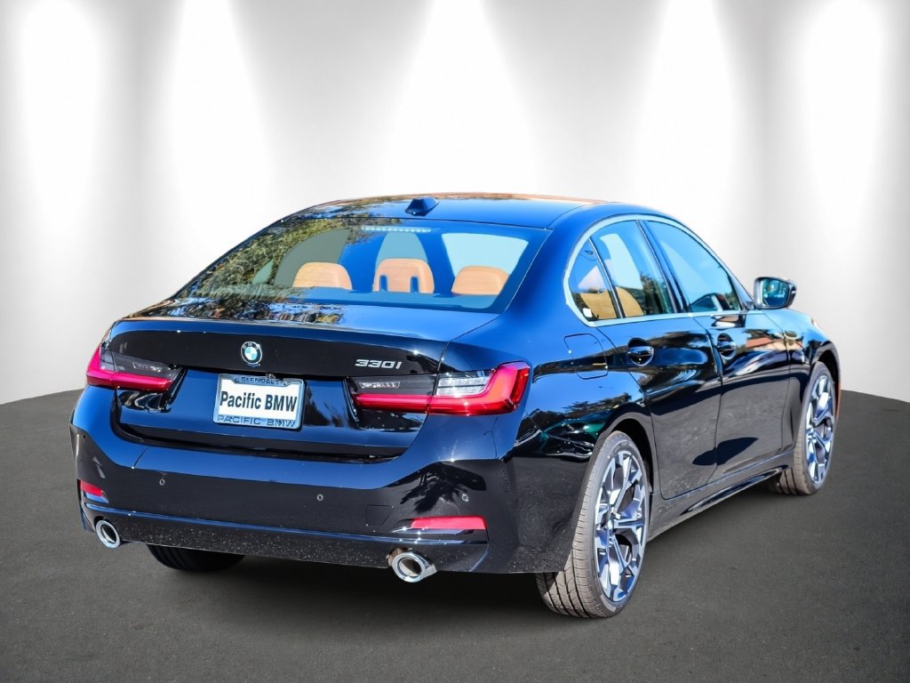 New 2026 BMW 330i Sedan w/ Convenience Package RWD image 6