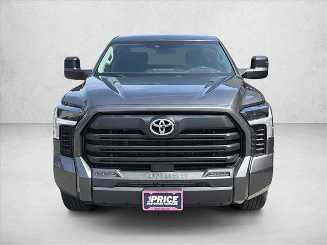 Used 2022 Toyota Tundra SR5 w/ SR5 Convenience Package AWD/4WD image 2