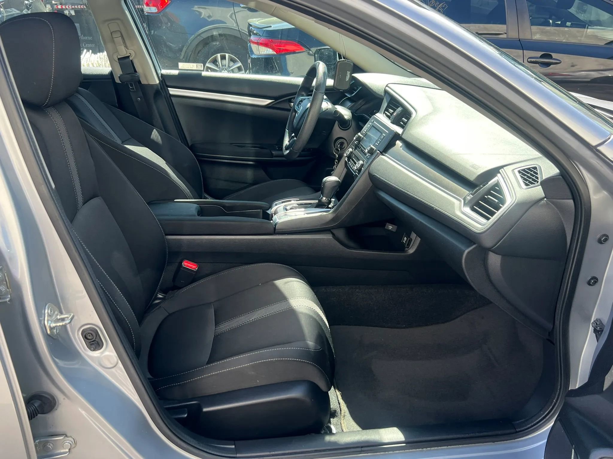 Used 2020 Honda Civic LX image 29
