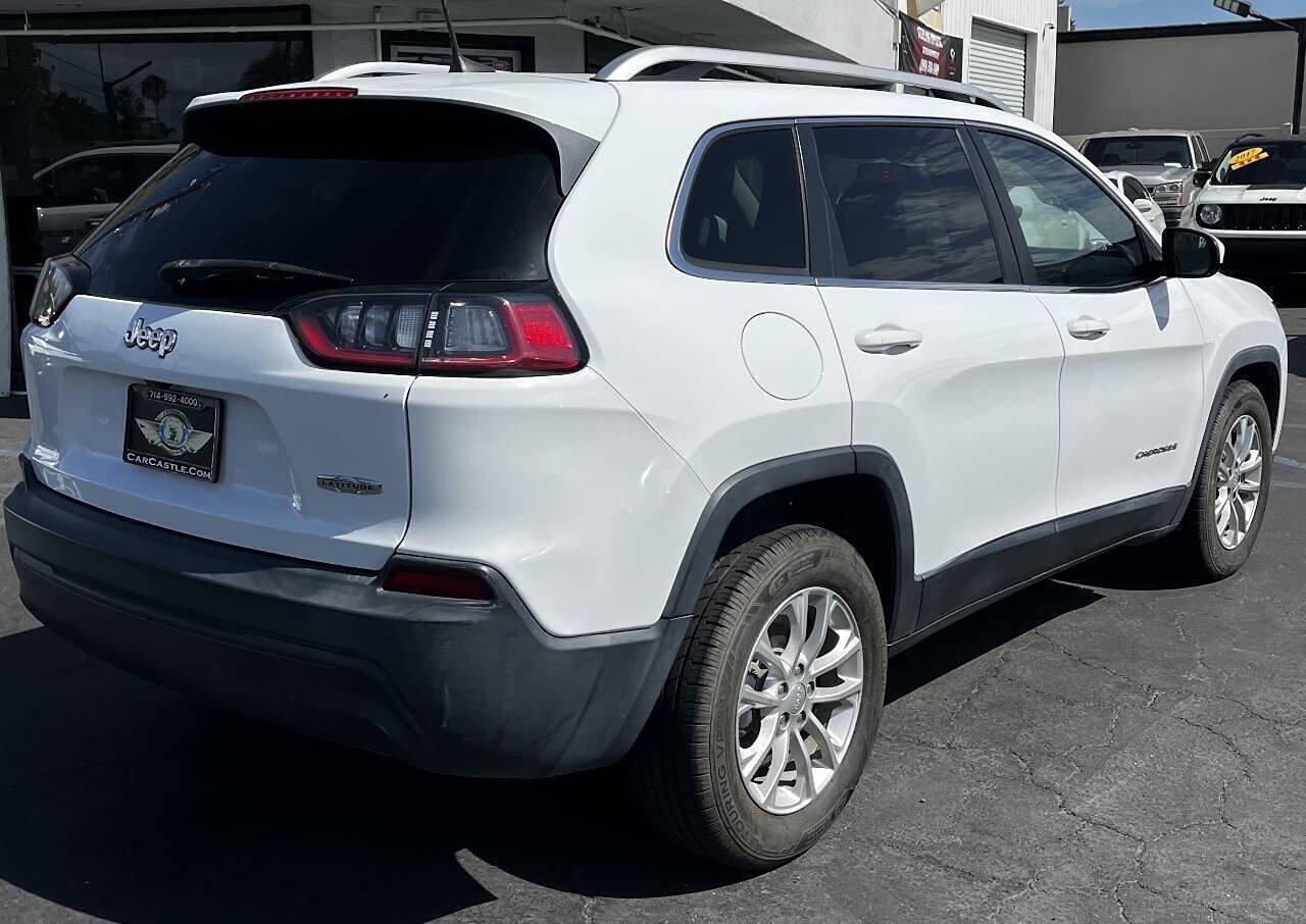 Used 2019 Jeep Cherokee Latitude w/ Popular Appearance Group FWD image 5