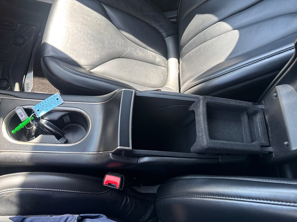 Used 2018 Lincoln MKC Select w/ Select Plus Package AWD/4WD image 23