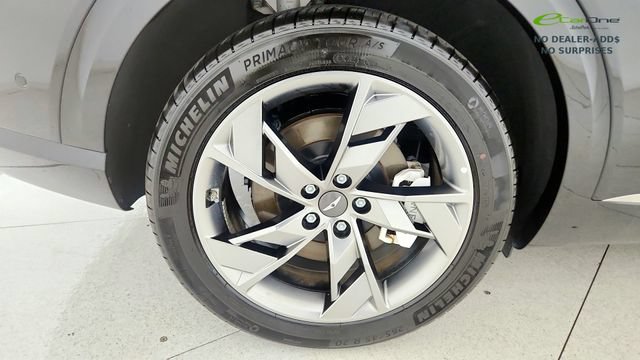 Used 2025 Genesis Electrified GV70 w/ Prestige Package AWD/4WD image 75