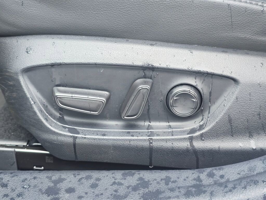 Used 2024 Toyota Camry XLE FWD image 22