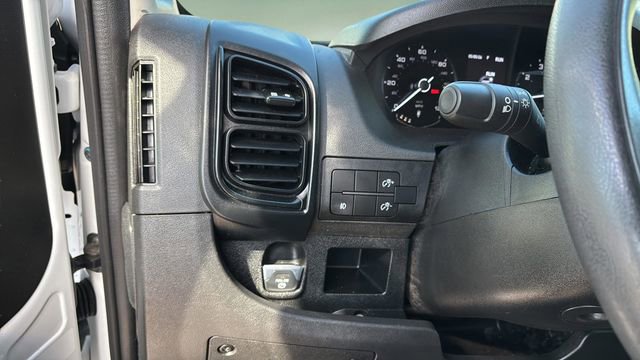 Used 2025 RAM ProMaster 2500 w/ Convenience Group FWD image 20