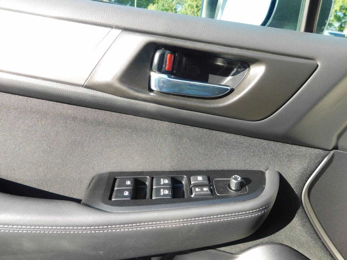 Used 2018 Subaru Outback 2.5i Premium image 15