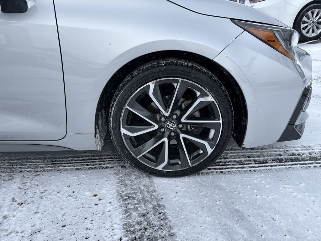 Used 2021 Toyota Corolla SE image 32