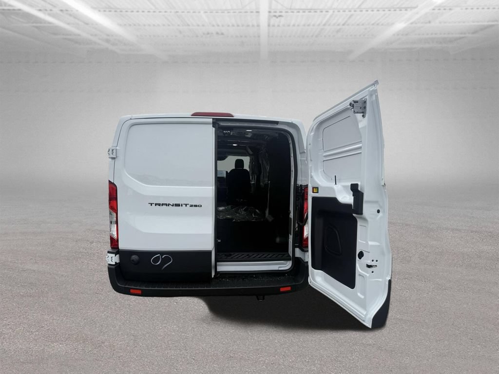 New 2026 Ford Transit 250 Low Roof w/ Load Area Protection Package RWD image 31