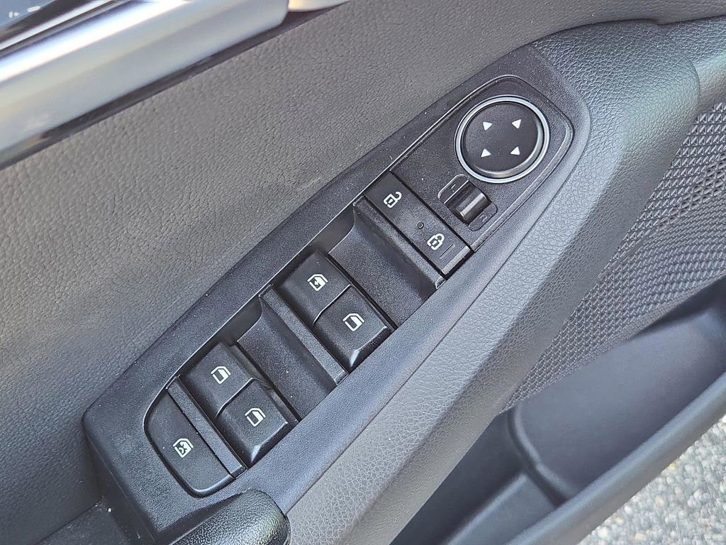 Certified 2023 Kia Seltos S w/ Navigation Package image 16