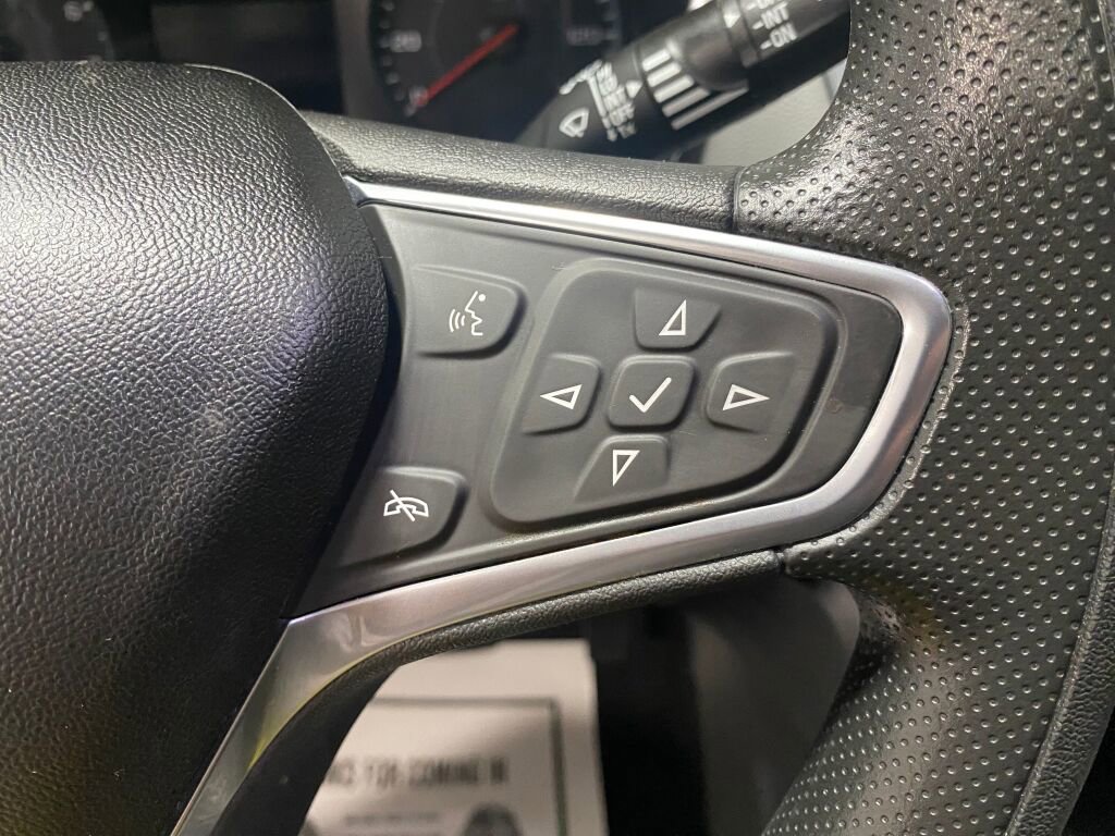 Used 2022 Chevrolet Equinox LS image 12