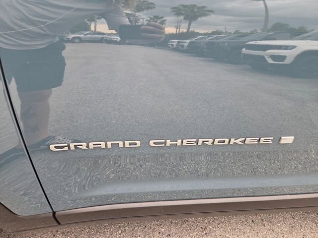 New 2026 Jeep Grand Cherokee L Limited AWD/4WD image 3