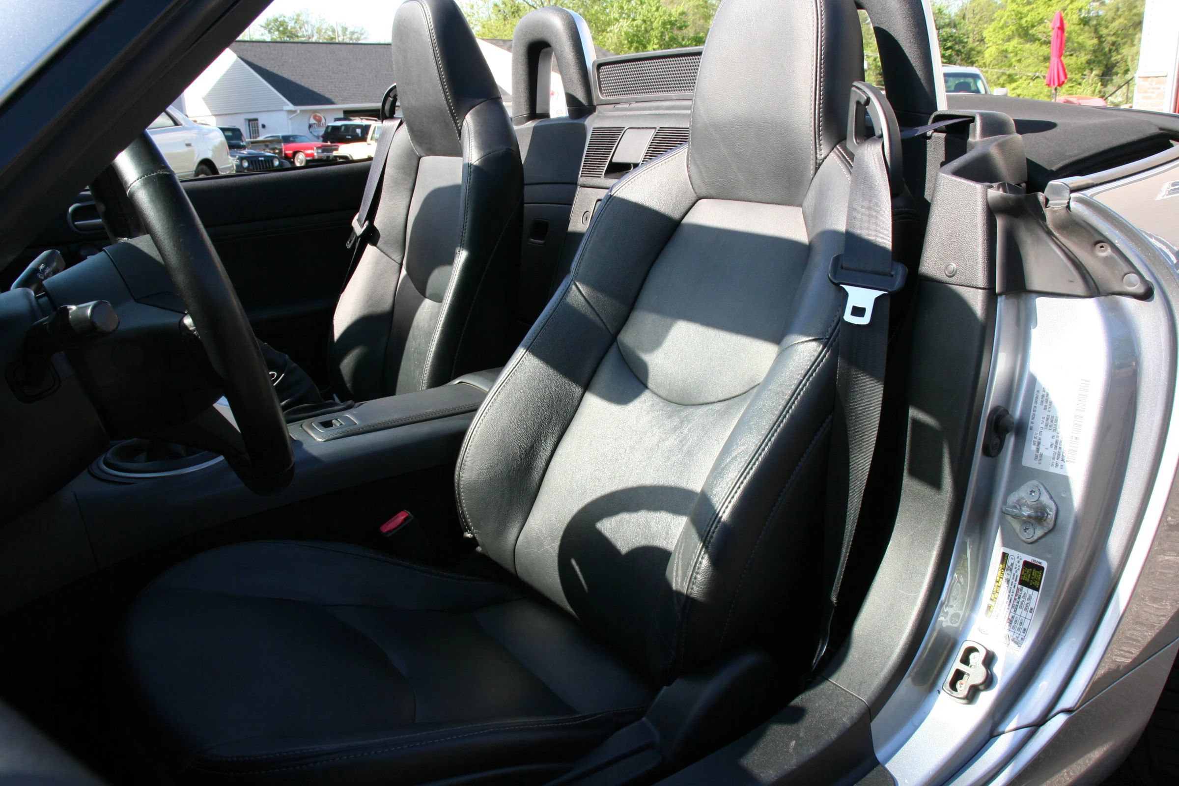 Used 2012 MAZDA MX-5 Miata Grand Touring w/ Premium Pkg RWD image 34