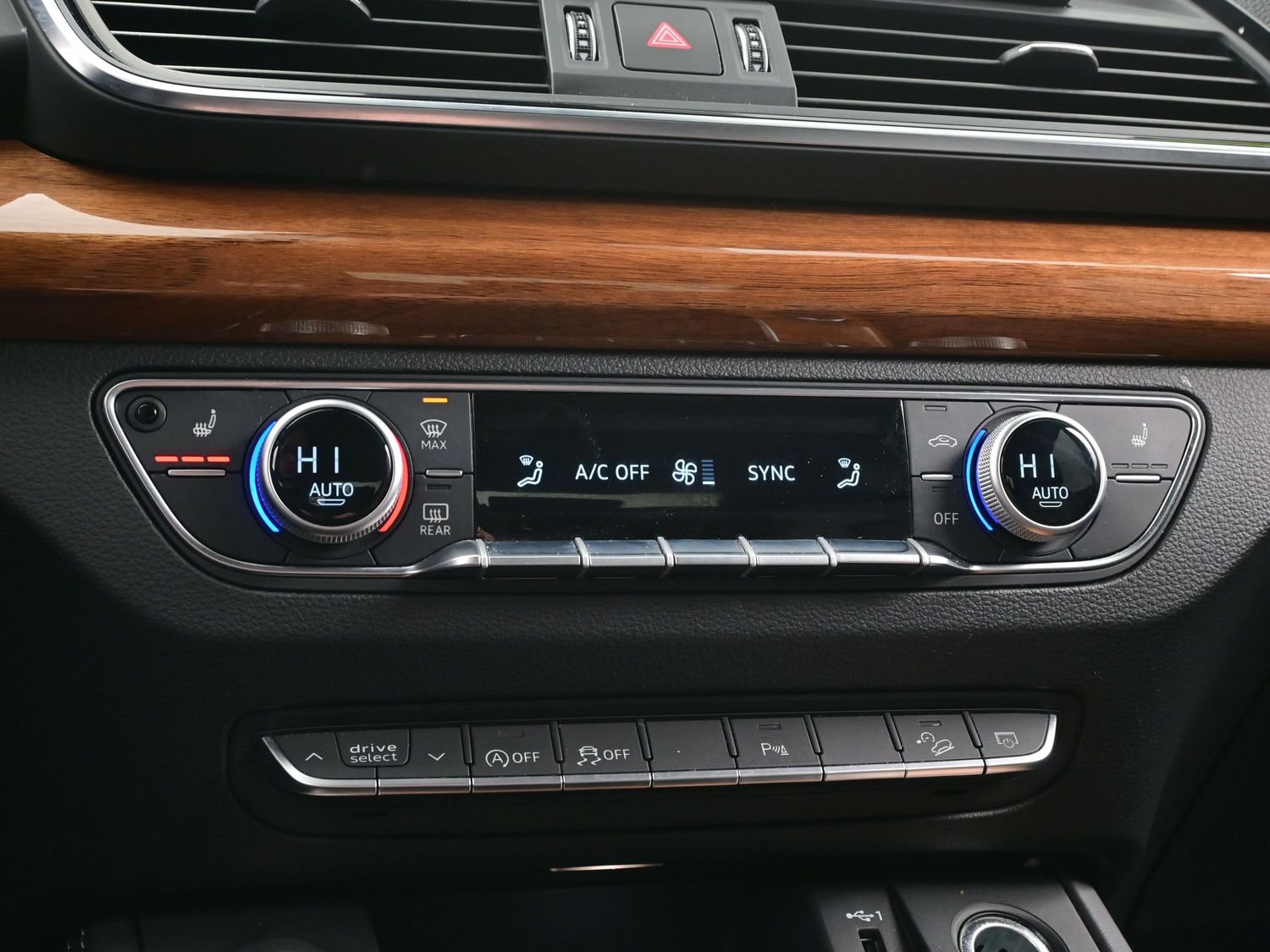 Used 2023 Audi Q5 2.0T Premium Plus AWD/4WD image 22
