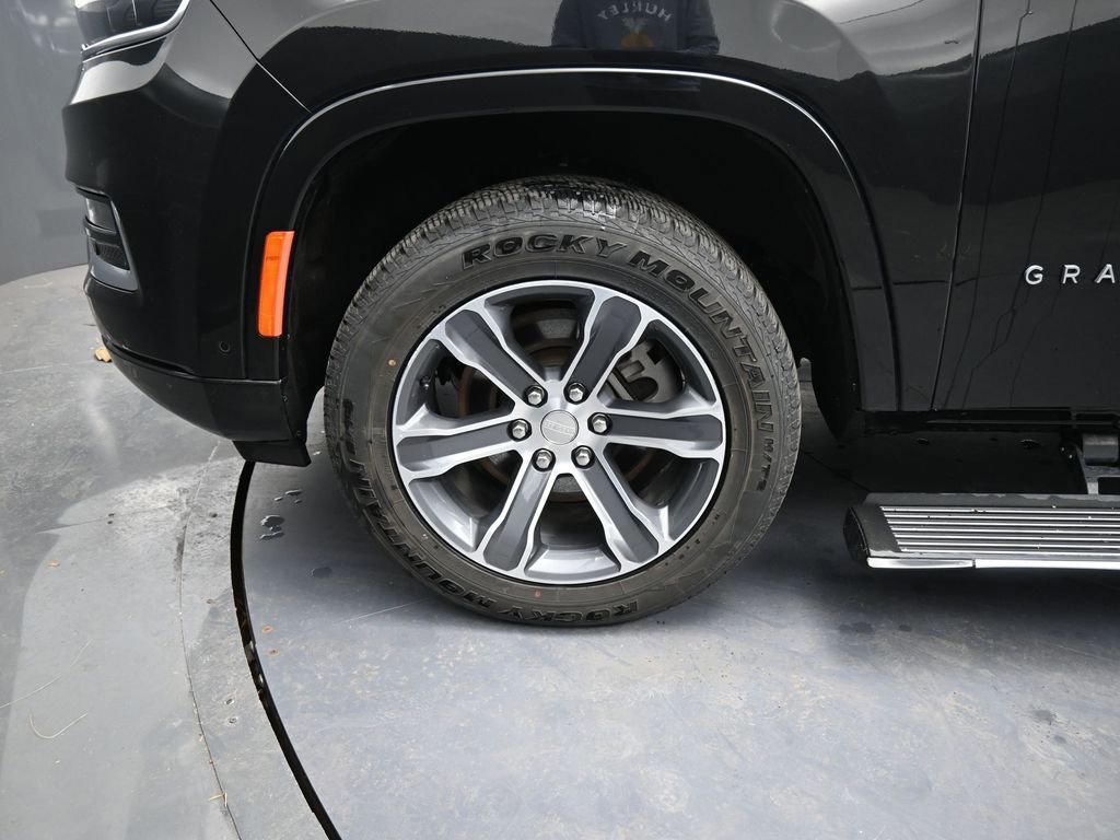 Used 2024 Jeep Grand Wagoneer L 4WD image 14