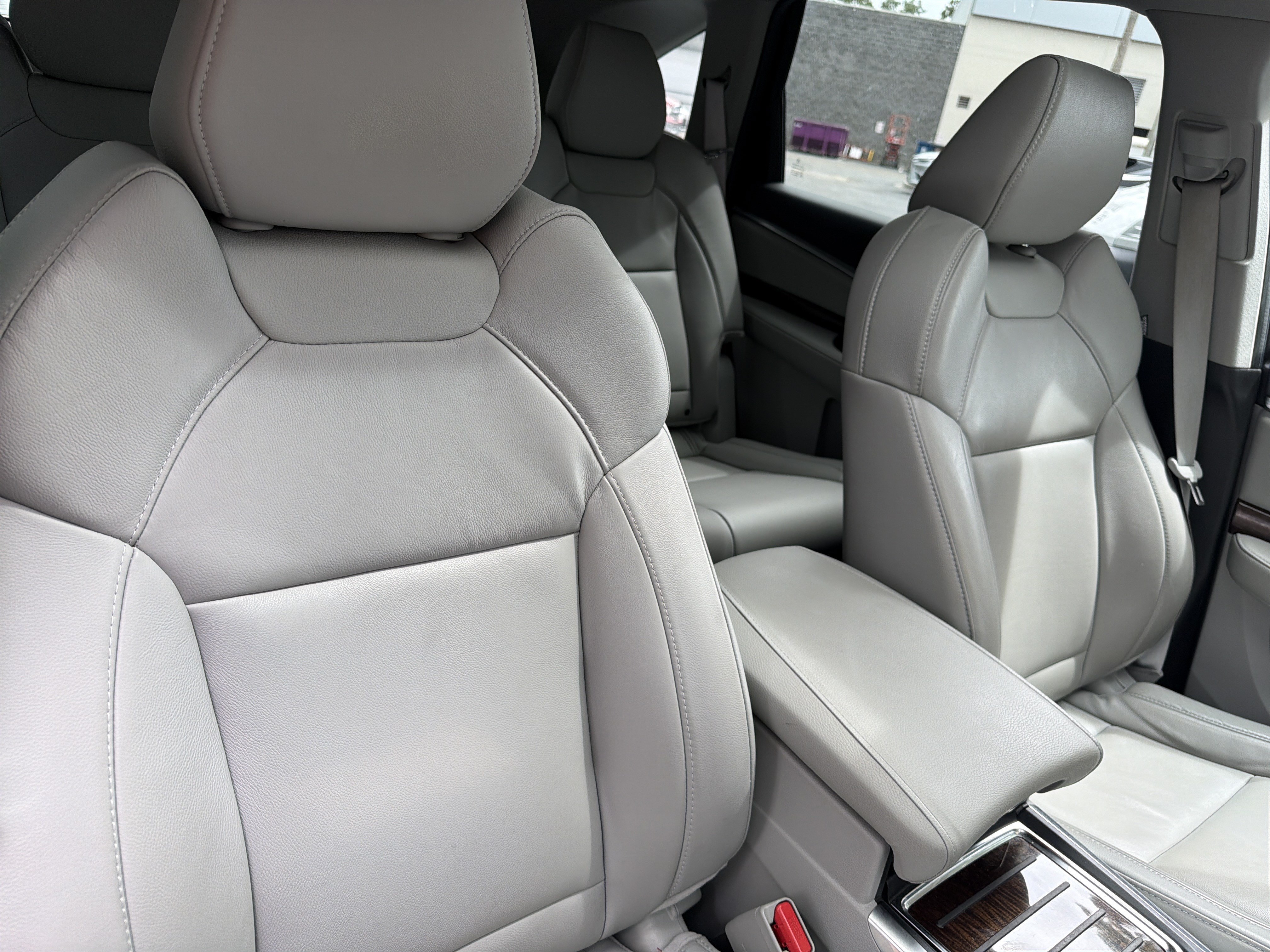 Used 2020 Acura MDX SH-AWD image 46