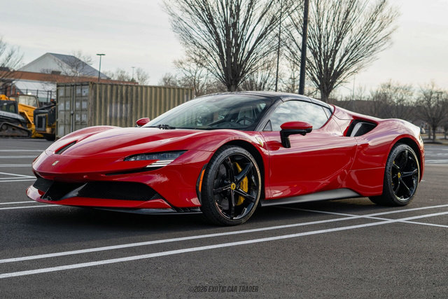 Used 2025 Ferrari SF90 Spider image 16