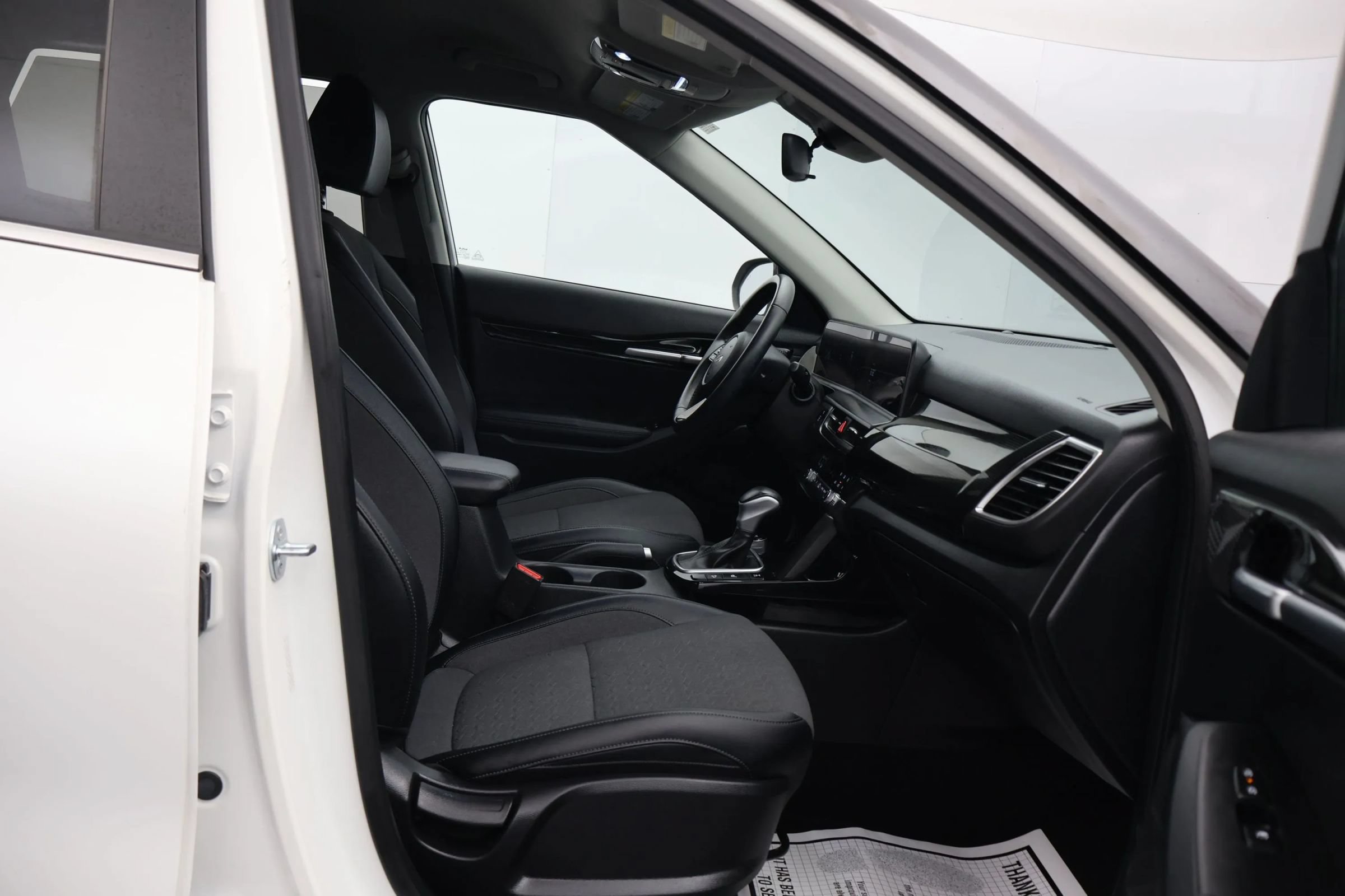 Used 2024 Kia Seltos S AWD/4WD image 14