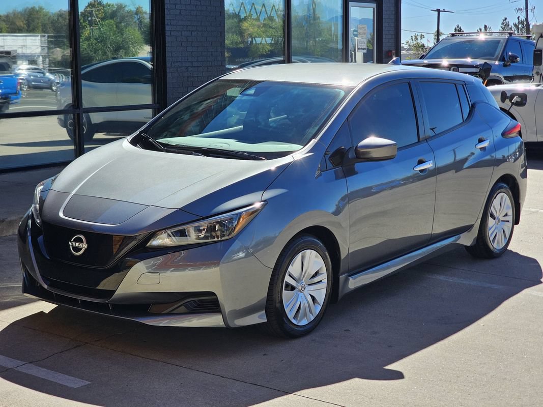 Used 2025 Nissan Leaf S FWD image 7