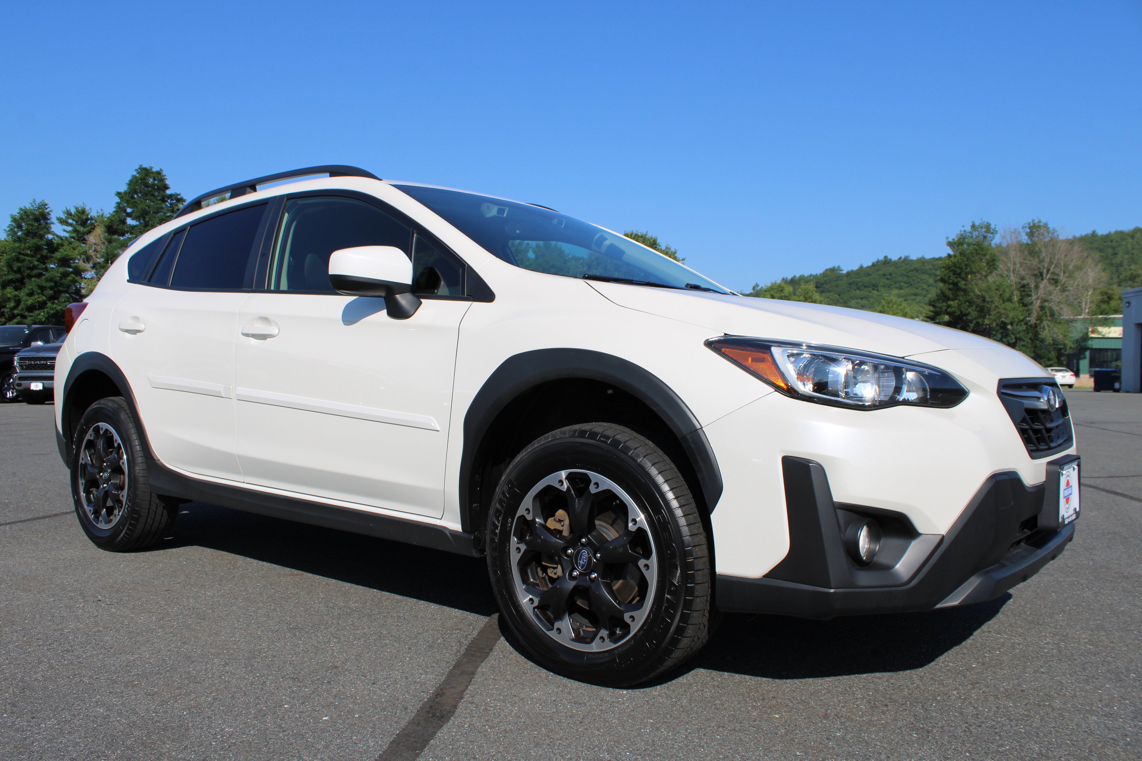 Used 2023 Subaru Crosstrek 2.0i Premium AWD/4WD image 4