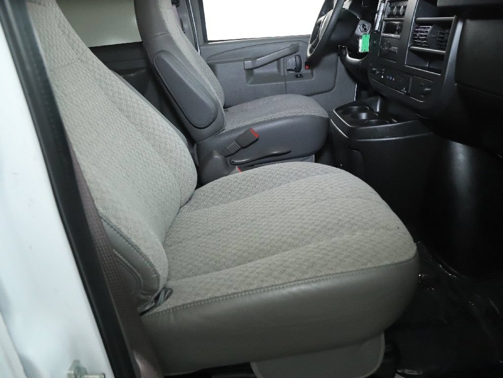 Used 2025 Chevrolet Express 3500 LT w/ LT Preferred Equipment Group RWD image 32