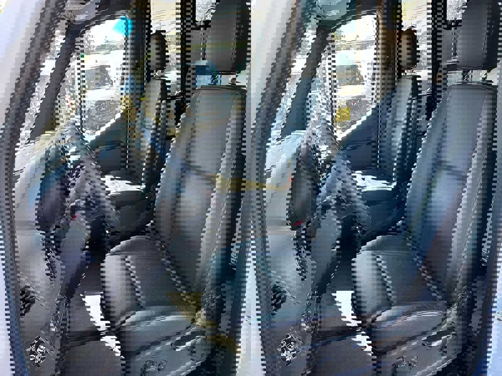 Used 2021 Mercedes-Benz Sprinter 3500 image 25