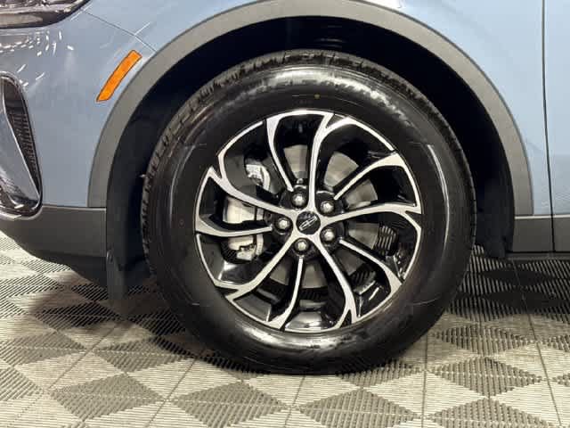 New 2026 Lincoln Nautilus Premier AWD/4WD image 26