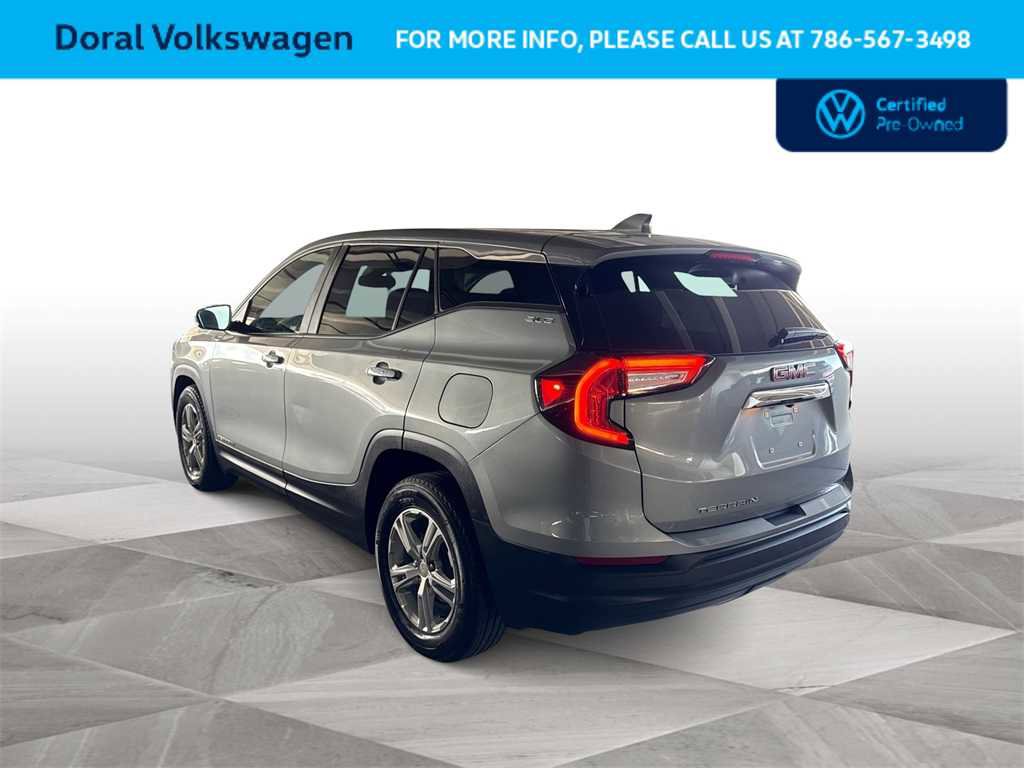 Used 2023 GMC Terrain SLE image 6