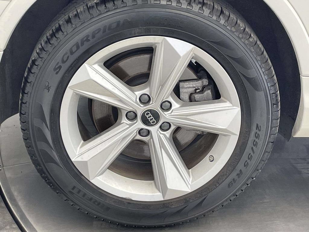 Certified 2023 Audi Q7 3.0T Premium AWD/4WD image 13
