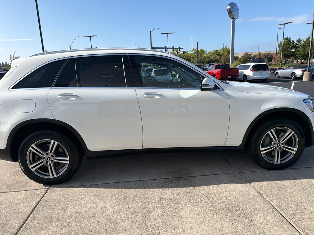 Used 2021 Mercedes-Benz GLC 300 4MATIC image 5