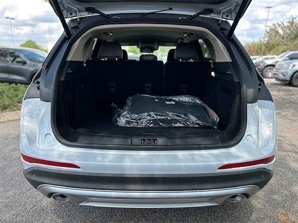 New 2025 Lincoln Corsair Reserve image 7