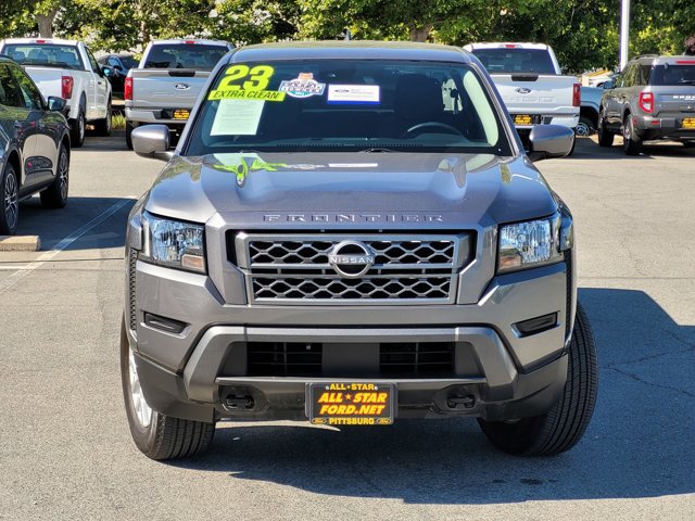 Used 2023 Nissan Frontier SV w/ Tow Package image 2