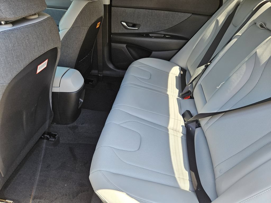 New 2026 Hyundai Elantra Limited FWD image 30