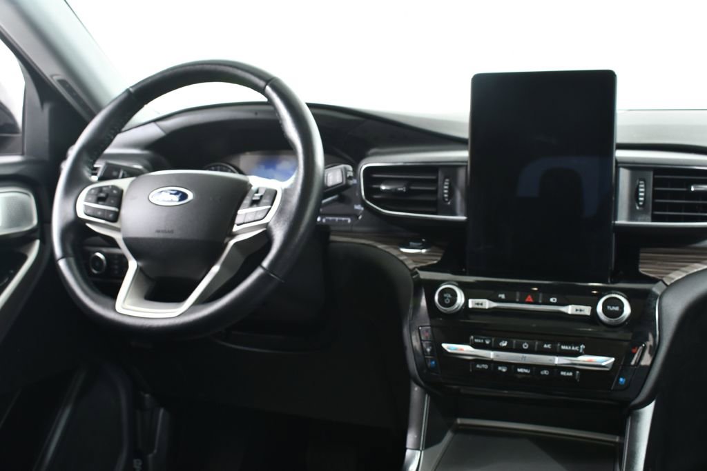 Used 2023 Ford Explorer Limited w/ Limited Technology Package image 8