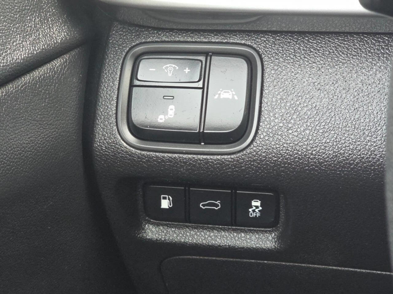 Used 2020 Kia Optima LX image 8