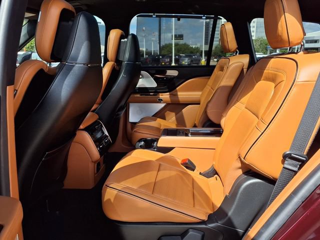 Certified 2023 Lincoln Aviator Black Label w/ Dynamic Handling Package AWD/4WD image 5