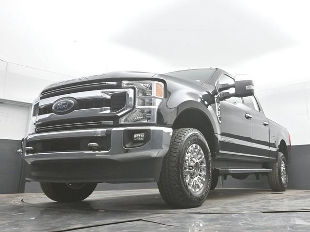 Used 2021 Ford F250 XLT w/ XLT Premium Package AWD/4WD image 42