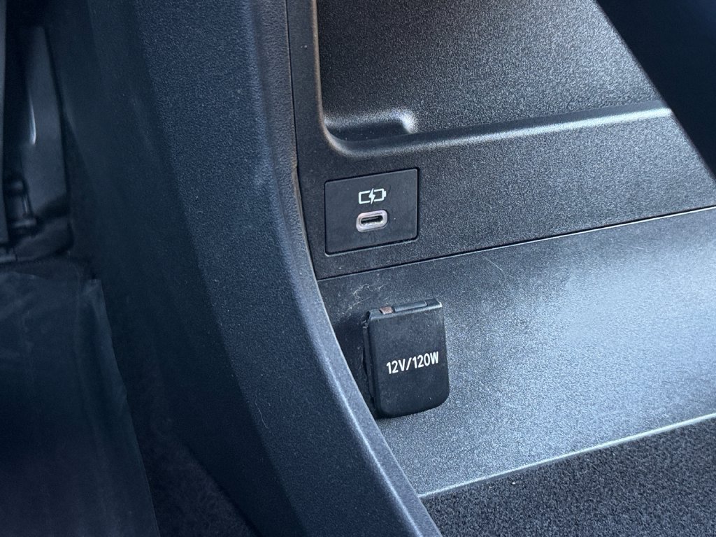 Used 2023 Subaru Solterra AWD image 27
