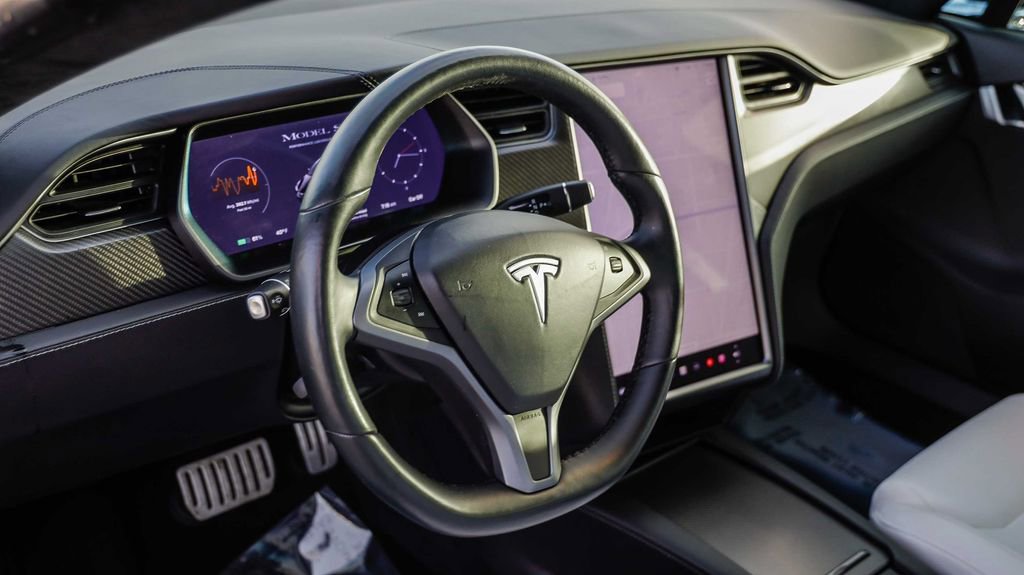 Used 2021 Tesla Model S Performance image 24