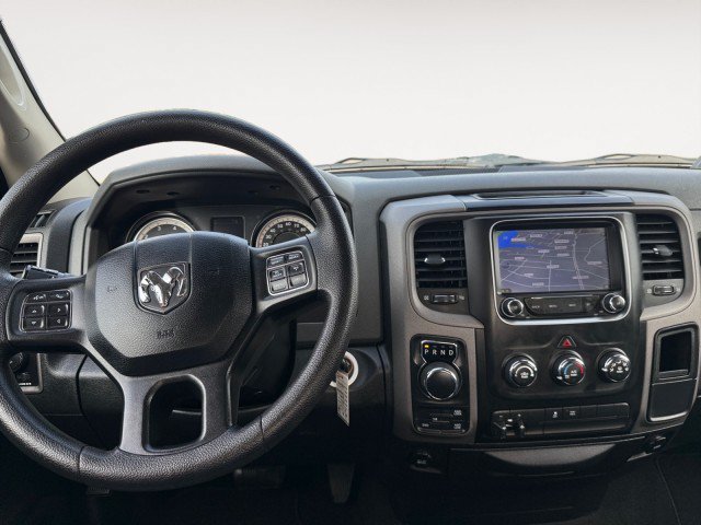 Used 2017 RAM 1500 Express w/ Express Value Package AWD/4WD image 4