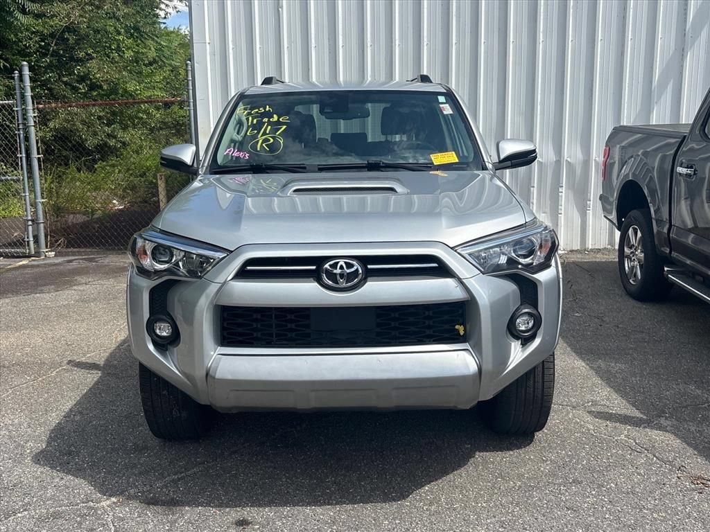 Used 2022 Toyota 4Runner TRD Off-Road Premium AWD/4WD image 4