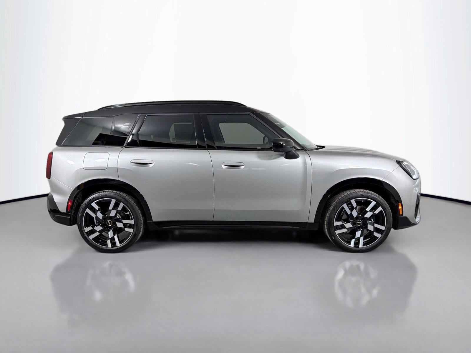 Used 2026 MINI Cooper Countryman S w/ Comfort Package Max AWD/4WD image 4