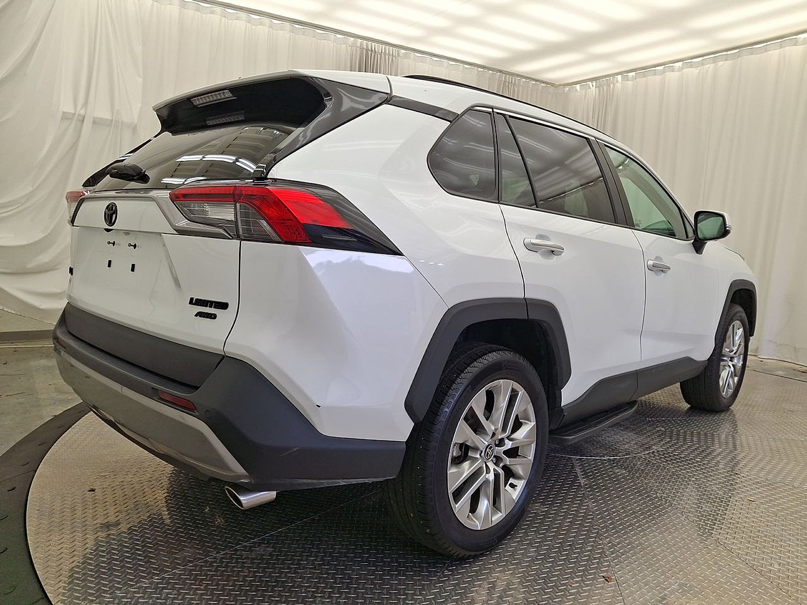Certified 2024 Toyota RAV4 Limited w/ Advanced Technology Package AWD/4WD image 29
