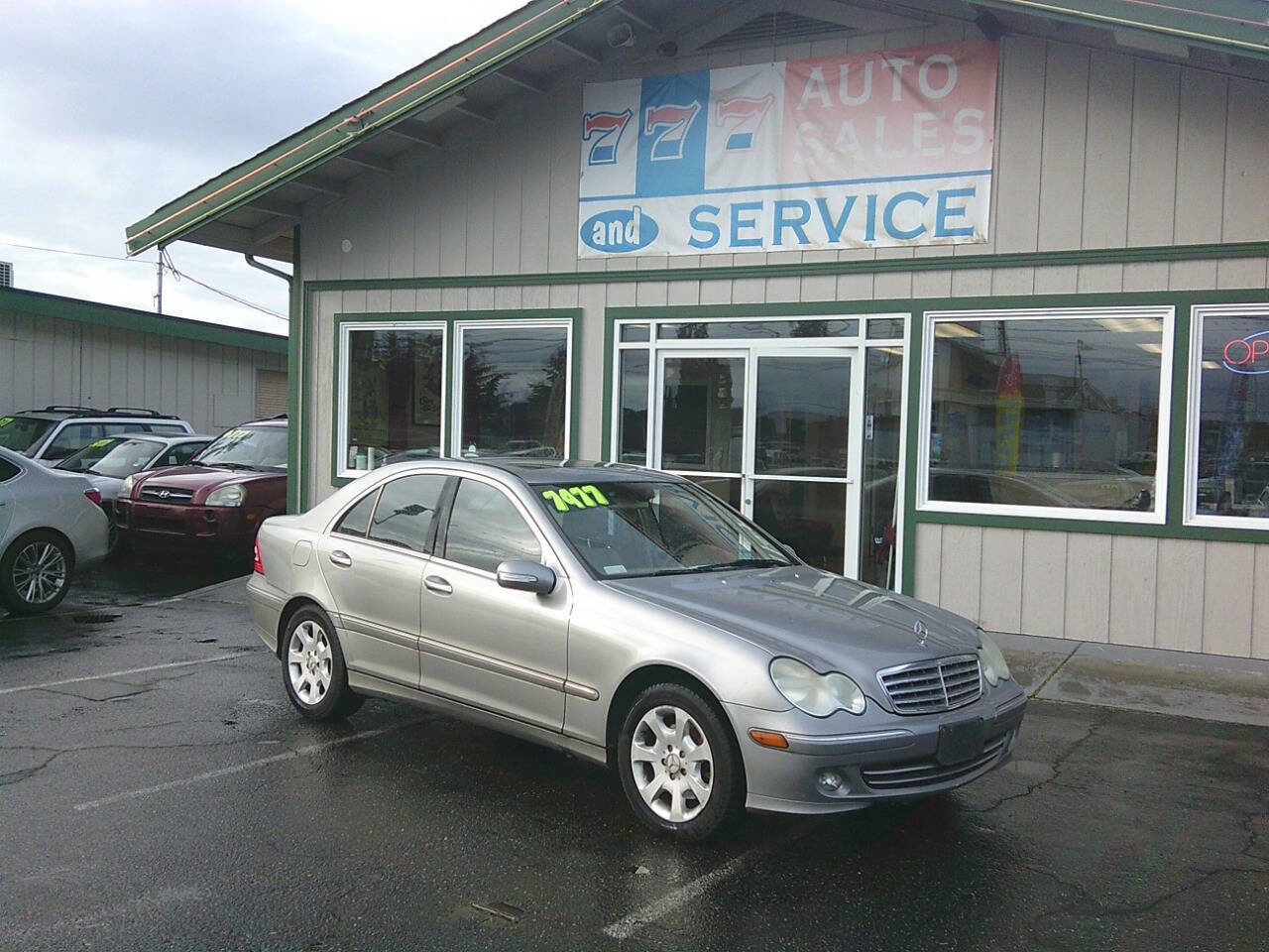 Used 2005 Mercedes-Benz C 240 4MATIC Sedan image 1