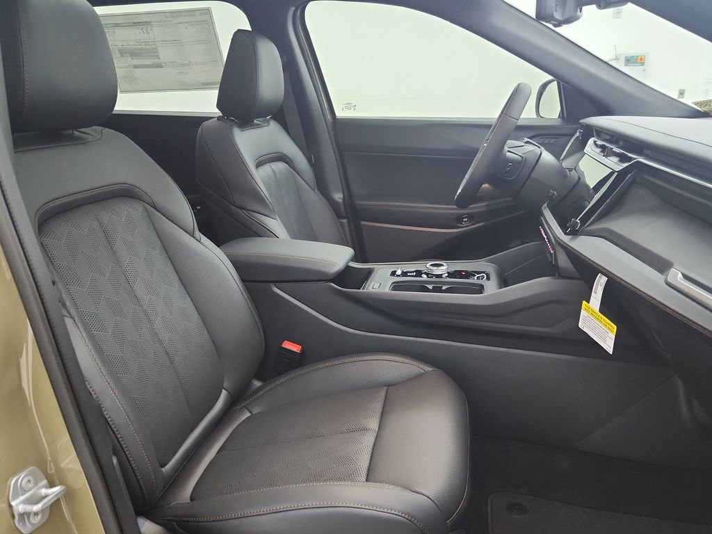 New 2026 Jeep Cherokee Overland w/ Advanced Pro Tech Group AWD/4WD image 32