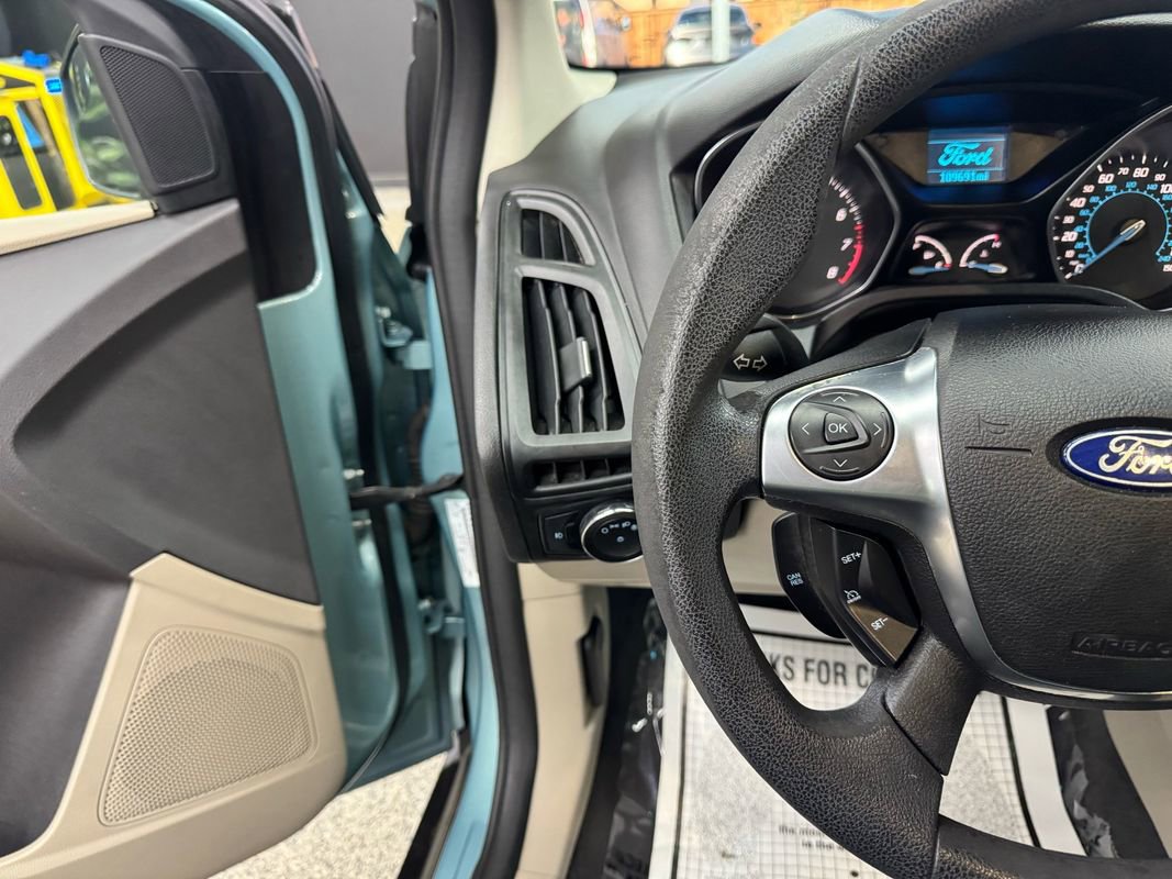 Used 2012 Ford Focus SE image 24
