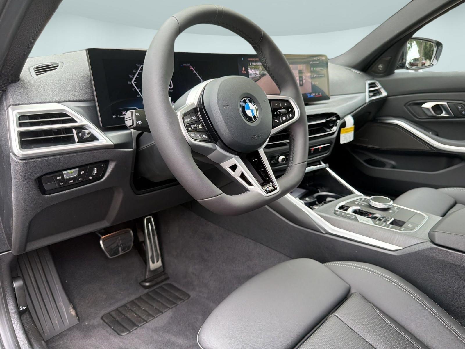 New 2026 BMW 330i xDrive Sedan w/ M Sport Package AWD/4WD image 4