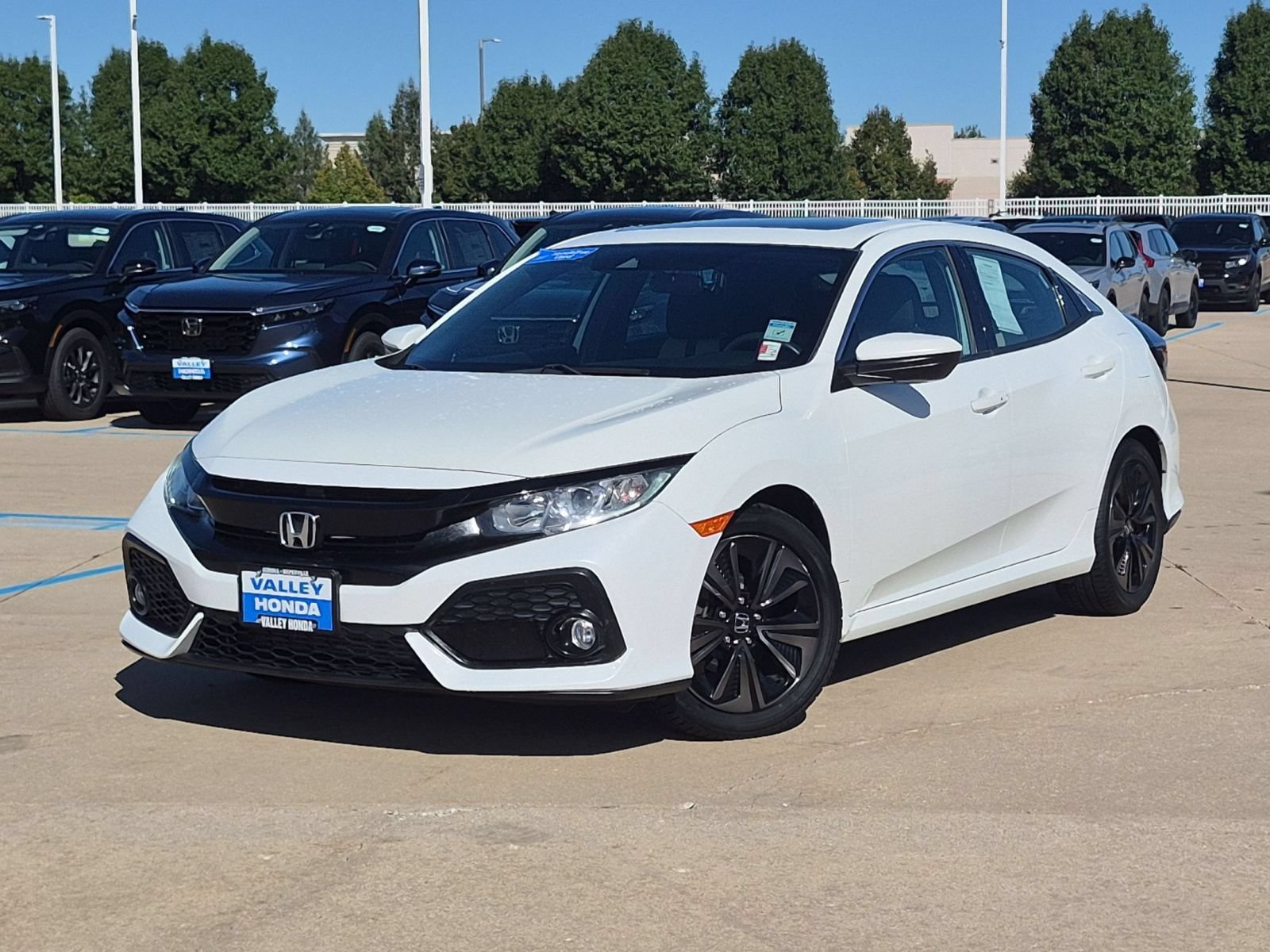 Used 2019 Honda Civic EX image 2