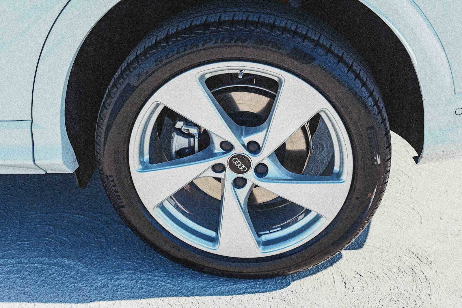 New 2025 Audi Q5 Premium Plus image 13