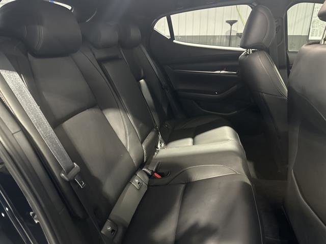 Used 2023 MAZDA MAZDA3 s image 17