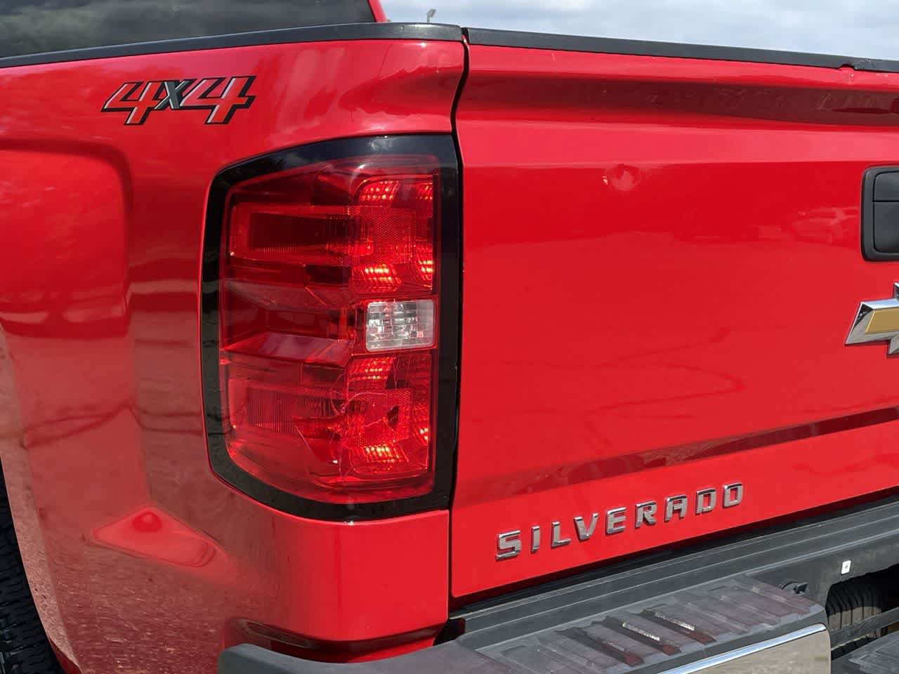 Used 2019 Chevrolet Silverado 2500 W/T w/ Snow Plow Prep Package AWD/4WD image 36