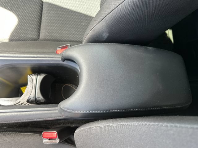 Used 2017 Honda HR-V LX image 24